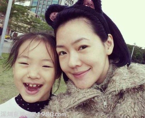 小s女儿被骂很土长得丑 淡定回 我是老套妈妈 情商高