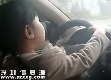 4岁男孩车技老练 盘点小孩开车事件