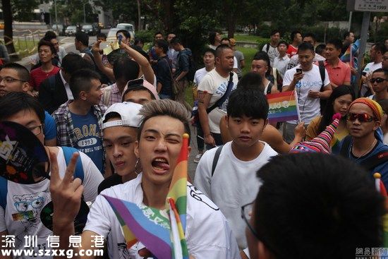 台北举行第13届台湾同性恋游行 大陆2000人参加