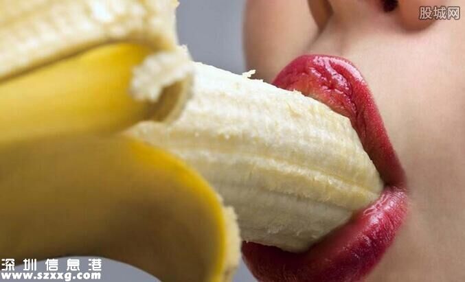 女主播不许吃香蕉