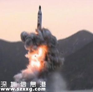 朝公开潜射导弹发射视频