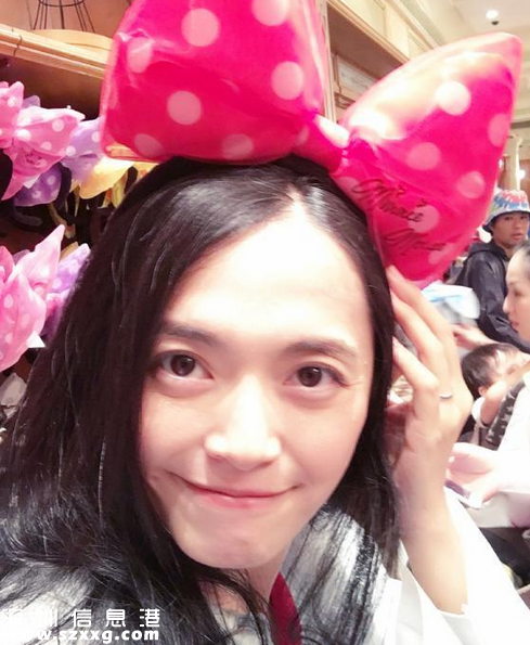 姚晨曹郁游迪士尼