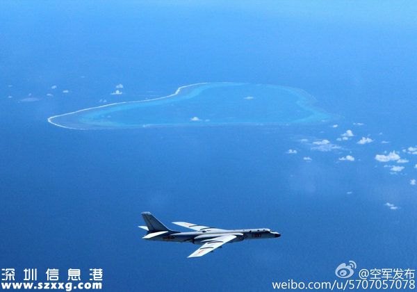 轰-6K，作为一款轰炸机，有着一个威风凛凛的绰号——“战神”。它是中国自行设计的中远程轰炸机，主要用于执行远距精确打击和临空轰炸任务。前几天三大舰队南海演习中，发射具有威慑意义的新型反舰导弹的，就是这种飞机的姊妹型号。图为轰－6k战略轰炸机。